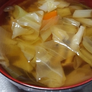 キャベツとしめじの中華スープ